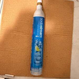 SodaStream 60L CO2 Spare Cylinder (Blue Screw-in Carbonator) open box.